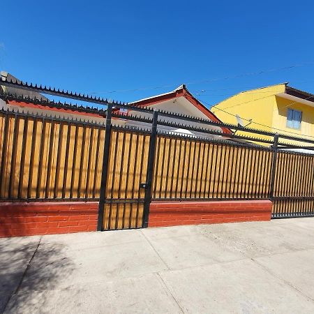 Comodas Habitaciones Para Uno Y Dos Personas Copiapo Bagian luar foto